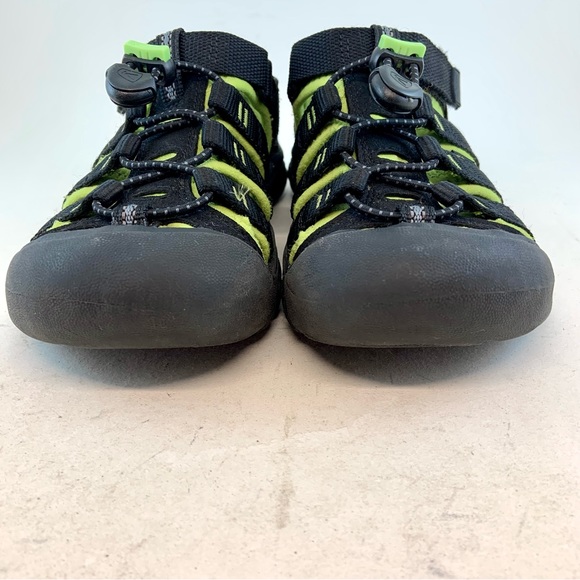 KEEN Big Kid's Youth Black Neon Green Newport H2 Waterproof Sandals size 1 32/33 - Picture 3 of 11
